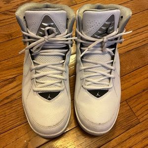 Men’s Jordans size 9. Good condition.